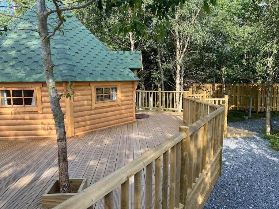 Craigshannoch Luxury 1 Bed Woodland Lodge Hot Tub Kintore Exteriör bild